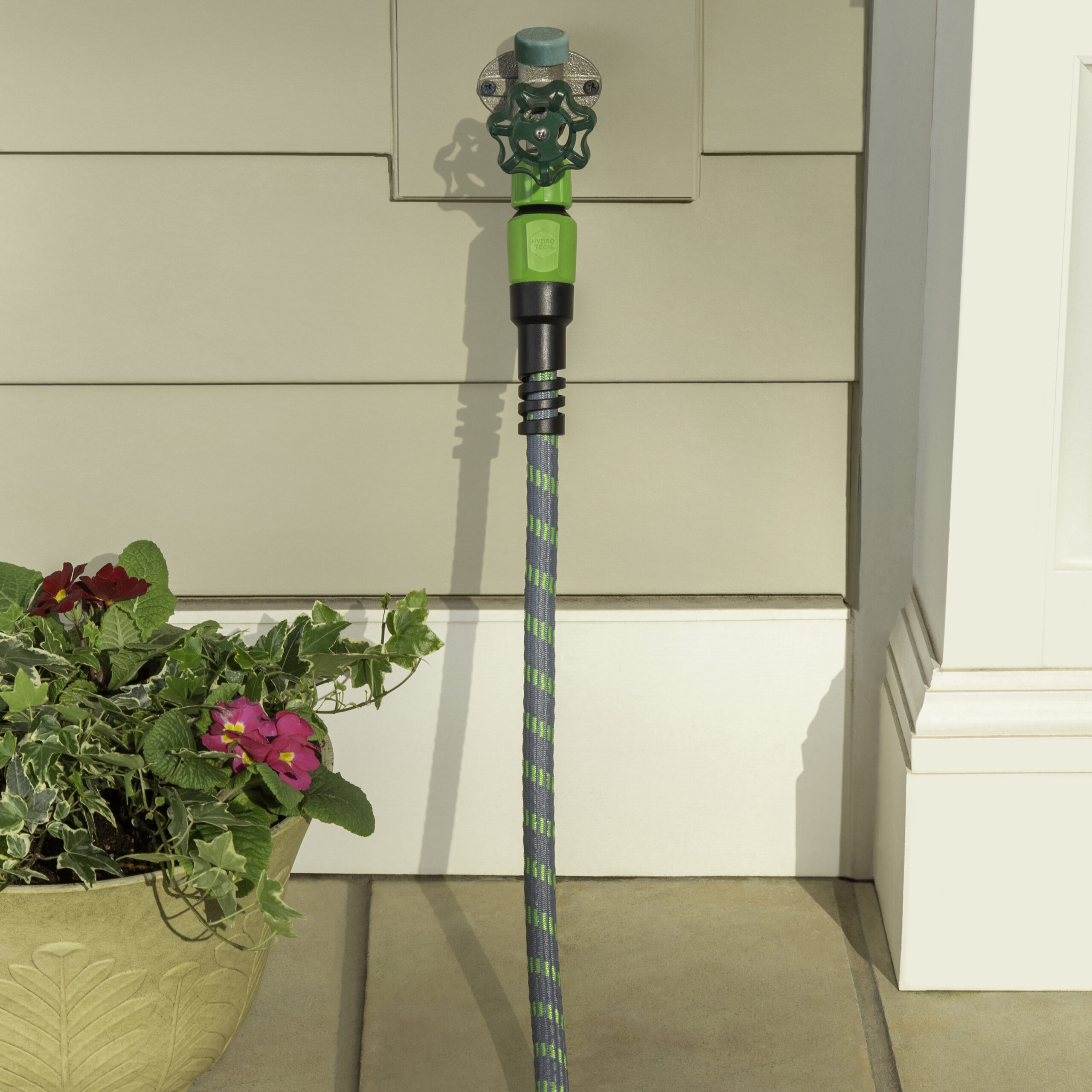 8989C3_App Photo_1 HT hose